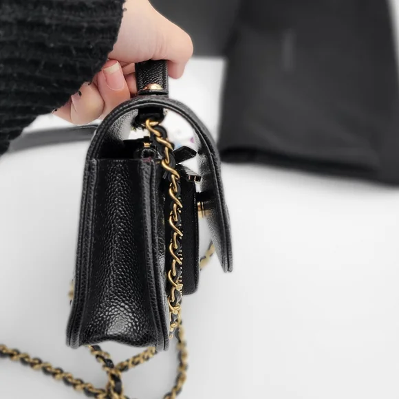 Brand new 23P authentic Chanel business affinity clutch with chain - Picture 7 of 17